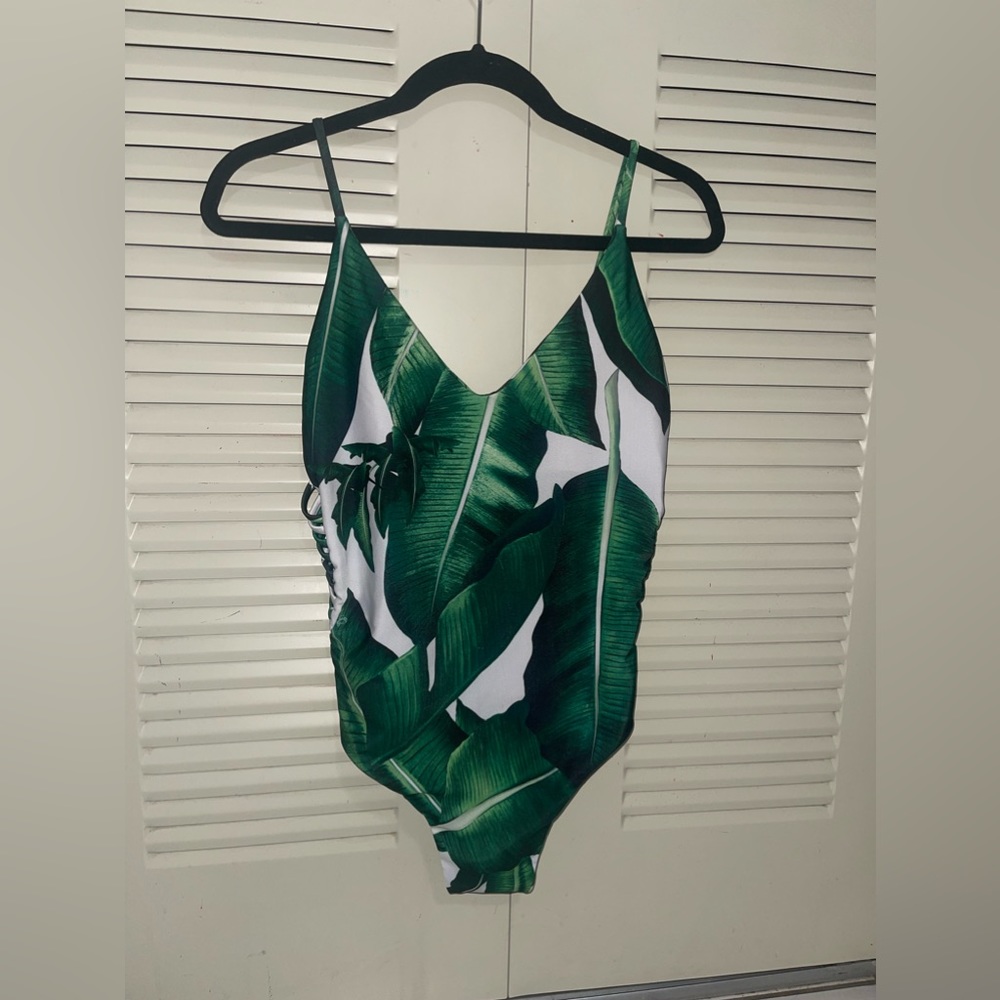 Cute Bathing Suit/ New